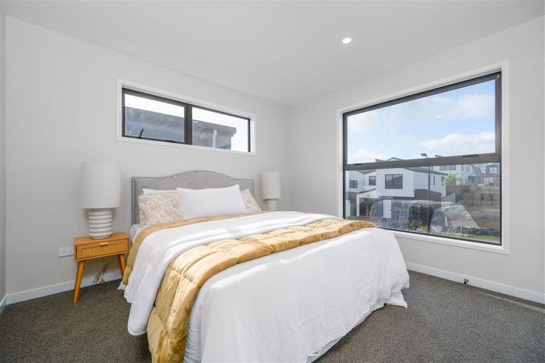 Photo of property in 14 Pohewa Road, Silverdale, 0932