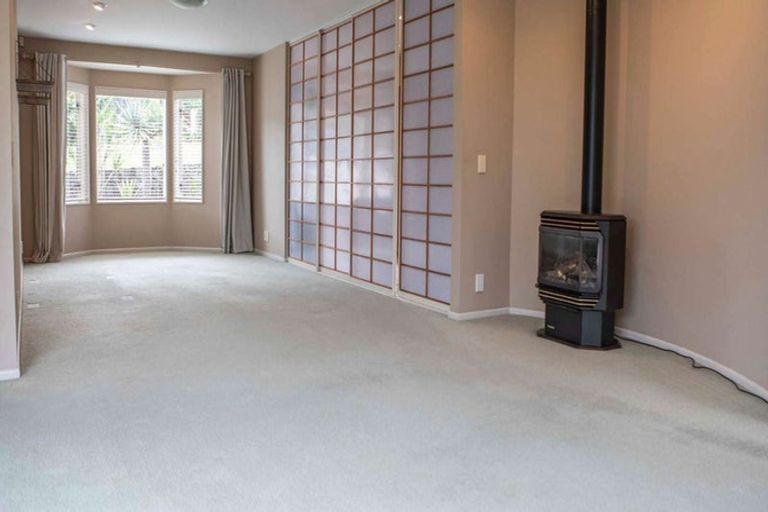 Photo of property in 2/48 Onepoto Road, Hauraki, Auckland, 0622