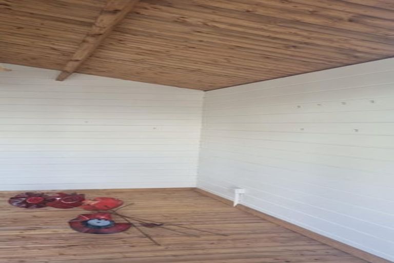 Photo of property in 195 Riverhead Road, Kumeu, 0892