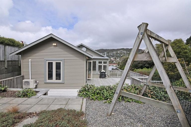 Photo of property in 48 Chamberlain Road, Karori, Wellington, 6012