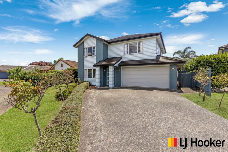 Photo of property in 52 Belfry Place, Wattle Downs, Auckland, 2103