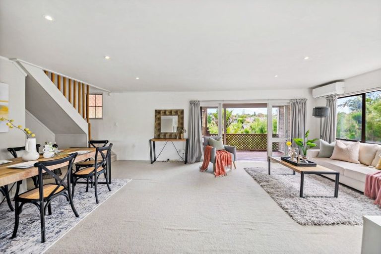 Photo of property in 85 Evelyn Road, Cockle Bay, Auckland, 2014