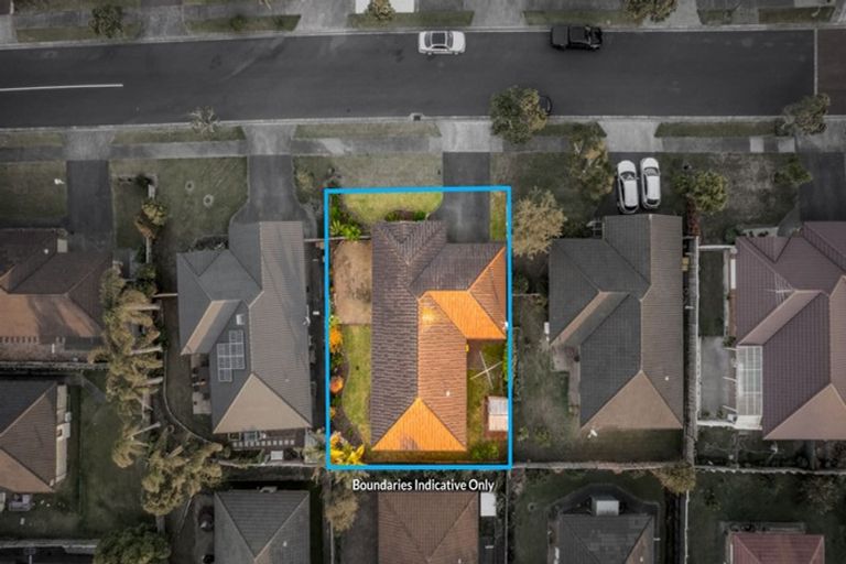 Photo of property in 28 Richfield Crescent, Westgate, Auckland, 0614