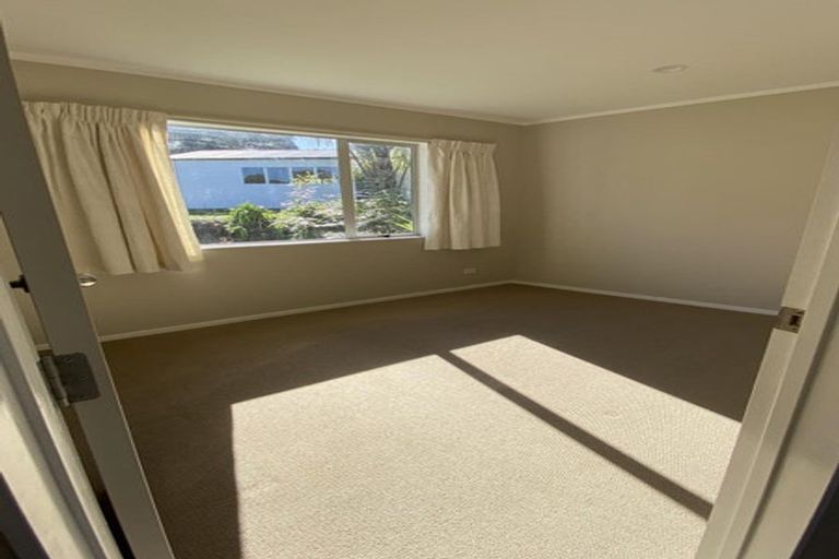 Photo of property in 419 Wairere Road, Waitakere, Henderson, 0782