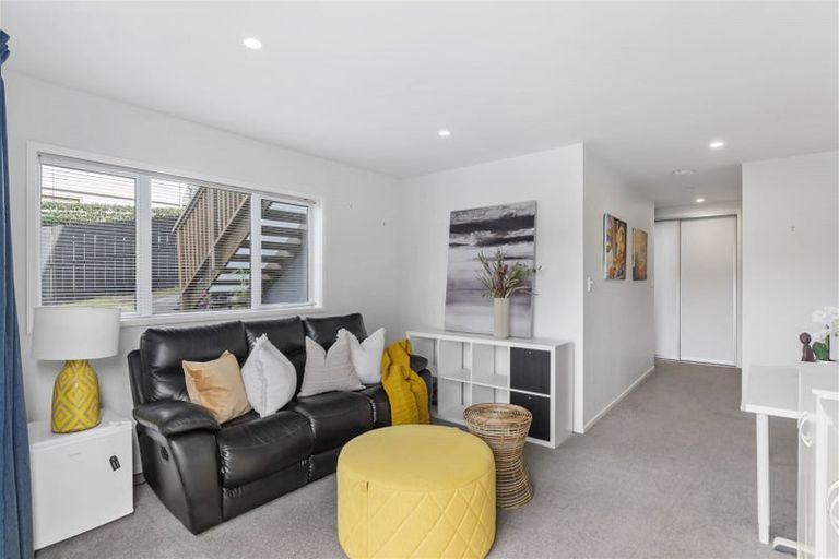 Photo of property in 80 Vandeleur Avenue, Birkdale, Auckland, 0626