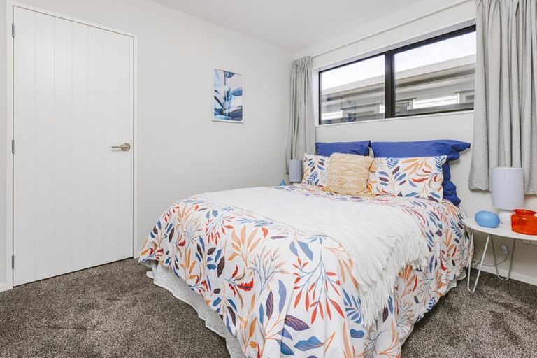 Photo of property in 19 Farmland Road, Papakura, 2110