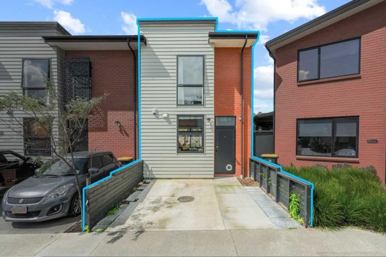 Photo of property in 11 Fermi Lane, Papakura, 2110