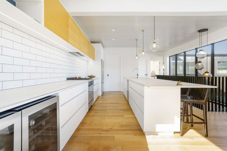 Photo of property in 103 Beach Road, Whangamata, 3620