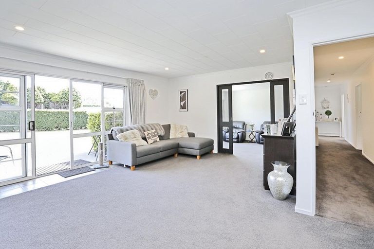 Photo of property in 3 Watt Road, Otatara, Invercargill, 9879