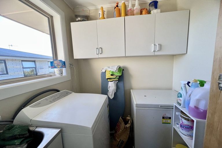 Photo of property in 28 Pine Crescent, Hargest, Invercargill, 9810