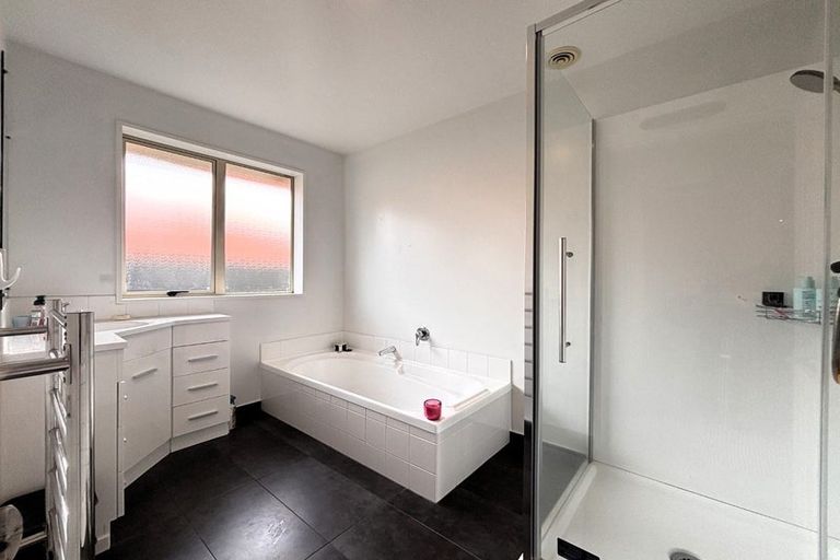 Photo of property in 11 Coppinger Terrace, Aidanfield, Christchurch, 8025