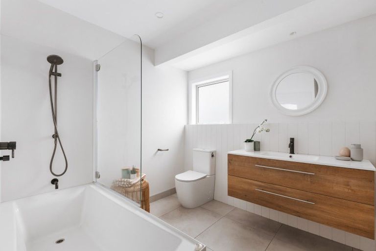 Photo of property in 1 Yale Street, Mount Maunganui, 3116