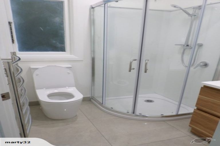 Photo of property in 1 Saint Abbs Place, North Dunedin, Dunedin, 9016