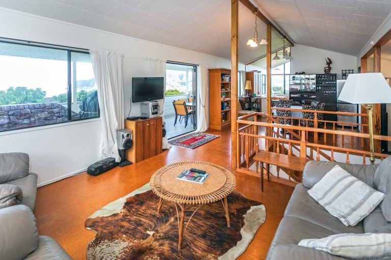 Photo of property in 218 Paku Drive, Tairua, 3508