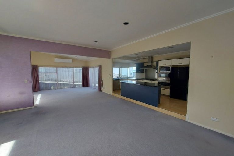 Photo of property in 13 Colin Guppy Crescent, Riverstone Terraces, Upper Hutt, 5018