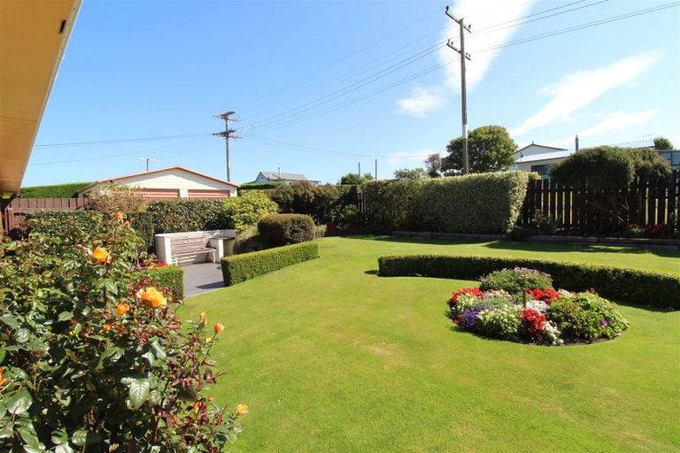 Photo of property in 20 Magdala Street, Kakanui, Oamaru, 9495