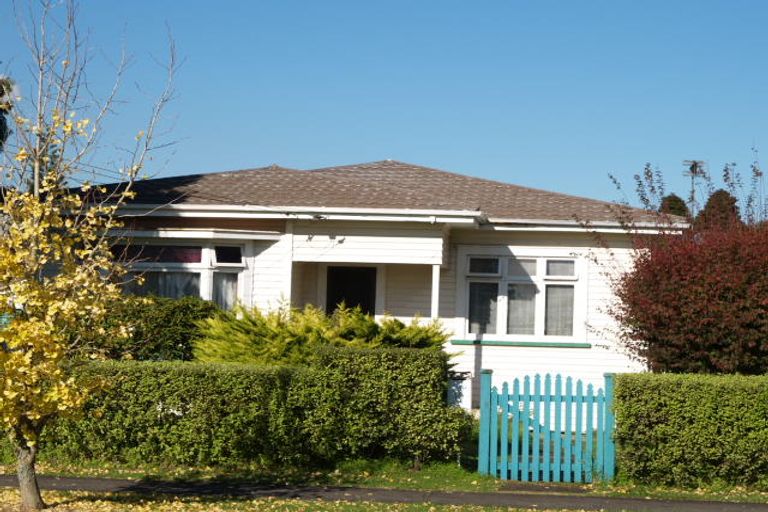 Photo of property in 12 William Street, Mangere East, Auckland, 2024