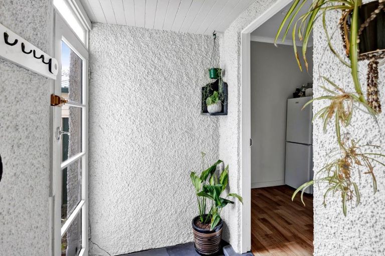 Photo of property in 6 Percy Avenue, Stratford, 4332