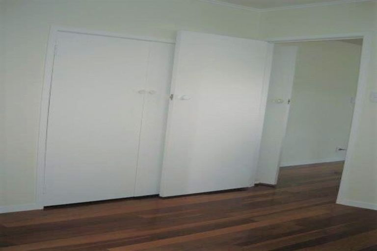 Photo of property in 2/43 Shakespeare Road, Milford, Auckland, 0620