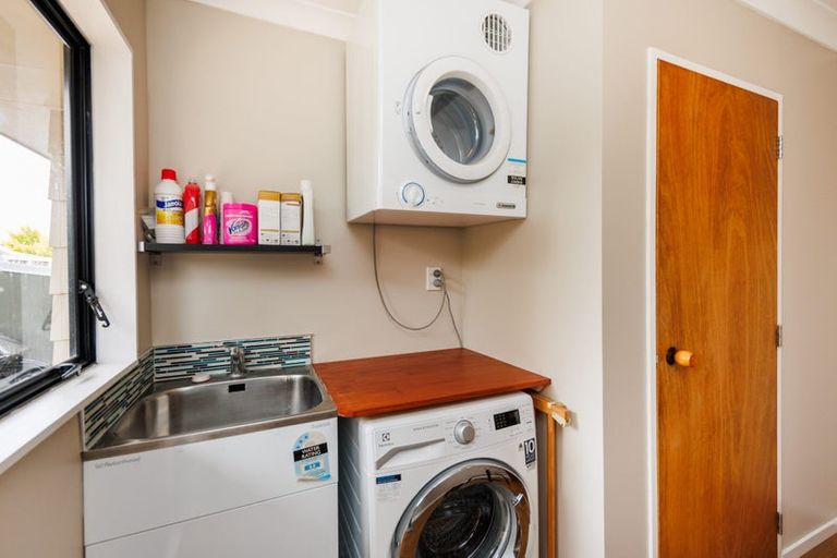 Photo of property in 15 Mountfort Grove, Feilding, 4702