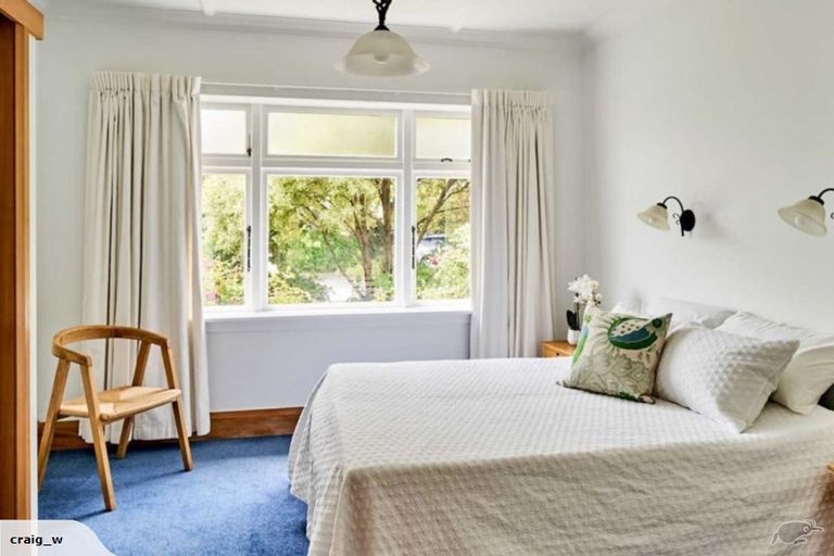 Photo of property in 9 Riddiford Street, Woburn, Lower Hutt, 5011