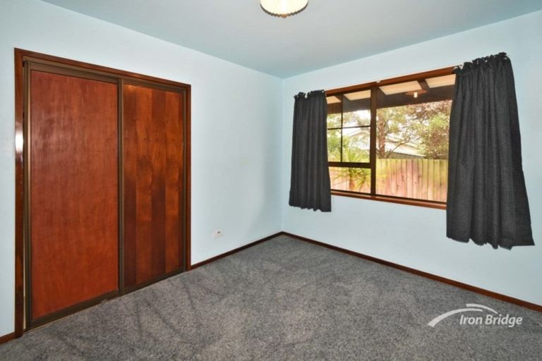 Photo of property in 47a Inwoods Road, Parklands, Christchurch, 8083