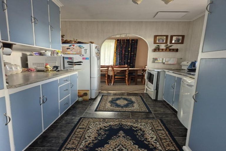 Photo of property in 17 Girvan Place, Tokoroa, 3420