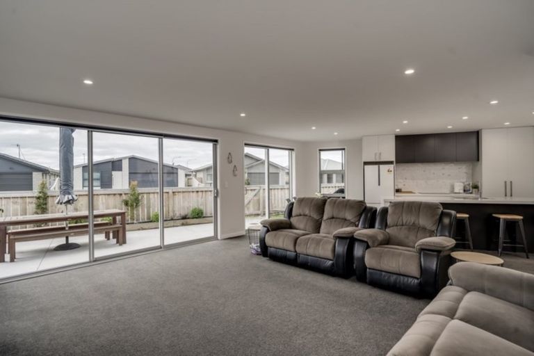 Photo of property in 2 Teachers Court, Papamoa Beach, Papamoa, 3118