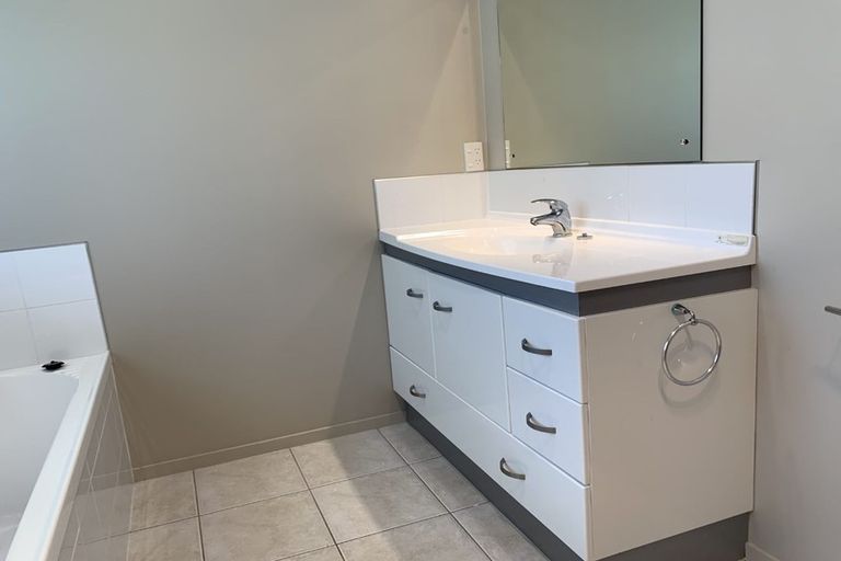 Photo of property in 21 Merriman Place, Pyes Pa, Tauranga, 3112