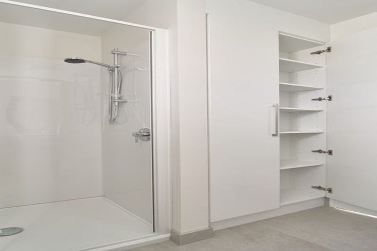 Photo of property in Riverena Flats, 377 Barbadoes Street, Christchurch Central, Christchurch, 8011