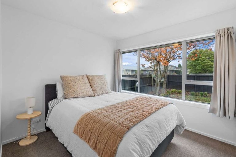 Photo of property in 14 Hudson Street, Bryndwr, Christchurch, 8053