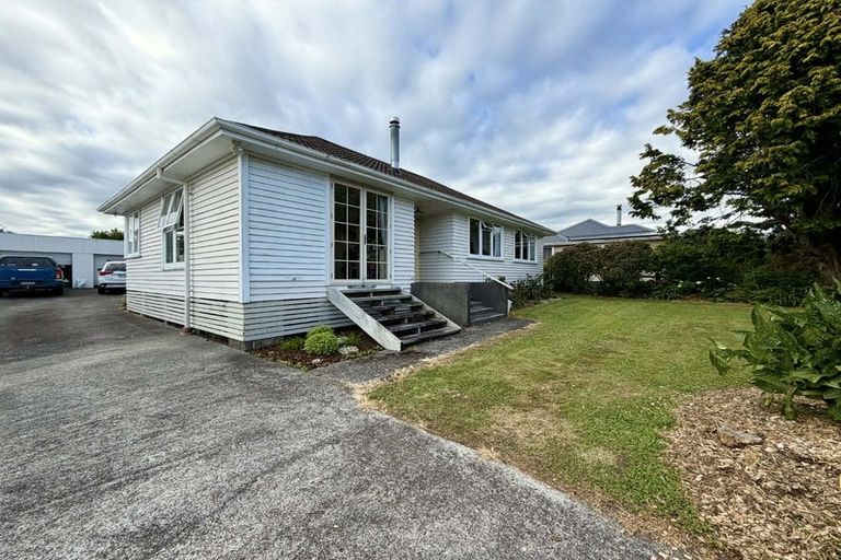 Photo of property in 5 Konini Street, Inglewood, 4330