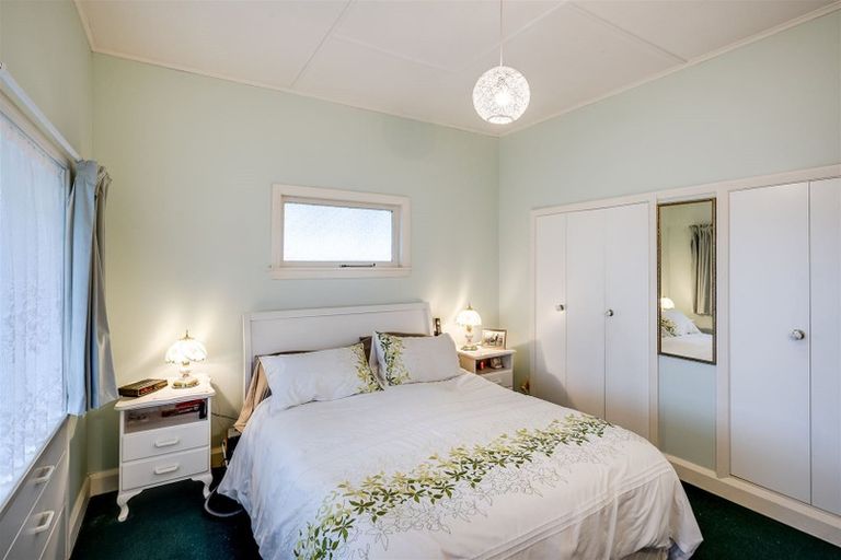 Photo of property in 5 Burness Road, Greenmeadows, Napier, 4112