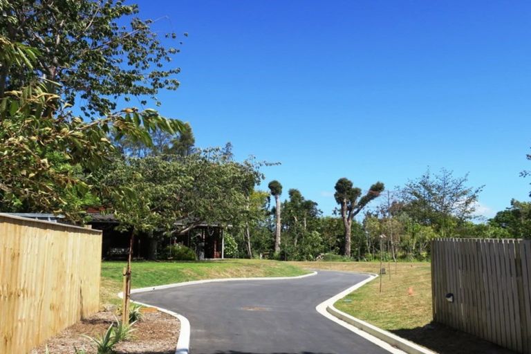 Photo of property in 64b Eatwell Avenue, Paraparaumu Beach, Paraparaumu, 5032