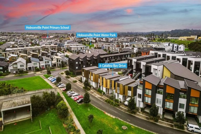 Photo of property in 6 Catalina Bay Drive, Hobsonville, Auckland, 0616