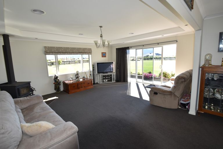 Photo of property in 4 The Drive, Twizel, 7999