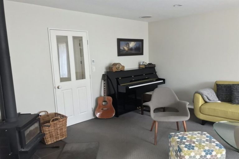 Photo of property in 22a Newnham Terrace, Upper Riccarton, Christchurch, 8041