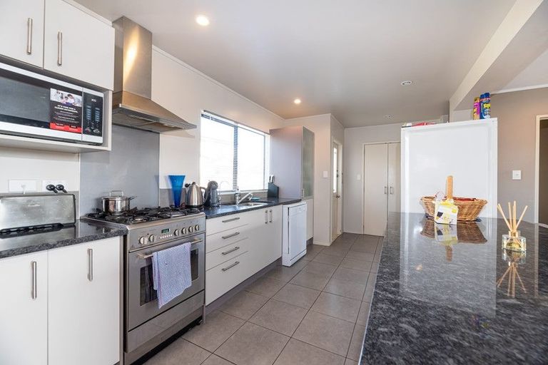 Photo of property in 4 Harvest Drive, Henderson, Auckland, 0612