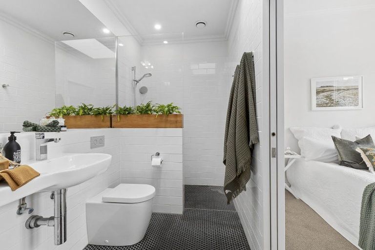 Photo of property in 20 Wallace Street, Mount Cook, Wellington, 6021