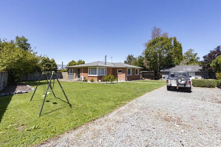 Photo of property in 144a High Street, Oxford, 7430