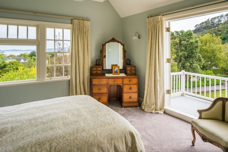 Photo of property in 60 Cheviot Road, Lowry Bay, Lower Hutt, 5013