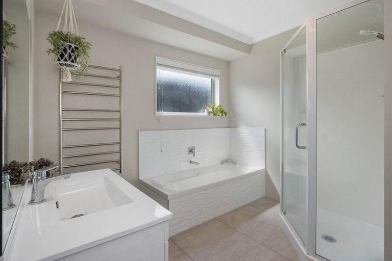 Photo of property in 7 Seafoam Place, Waihi Beach, 3611