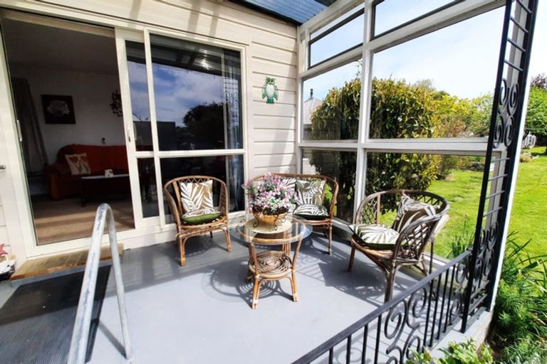 Photo of property in 46 Johnson Street, Milton, 9220