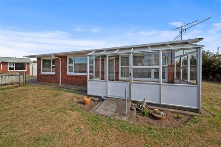 Photo of property in 14 Caledonia Street, Hawera, 4610