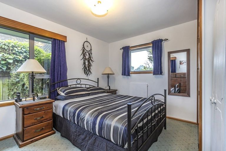 Photo of property in 32 Damien Place, Bromley, Christchurch, 8062