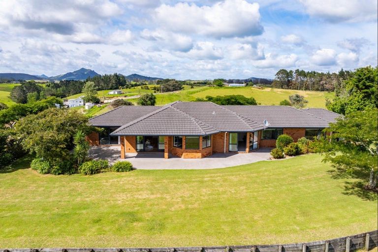 Photo of property in 117 Addison Road, Pataua South, Onerahi, 0192