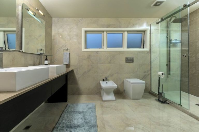 Photo of property in 8 Dodson Avenue, Milford, Auckland, 0620