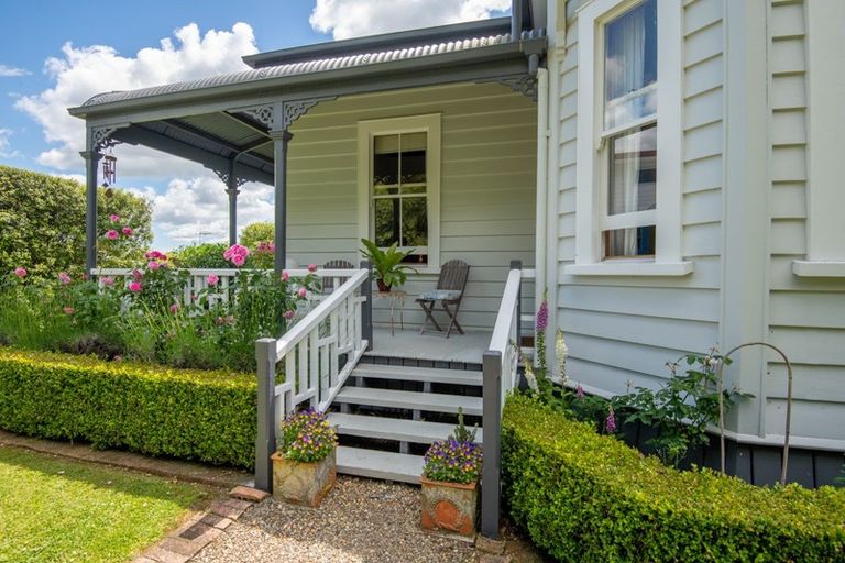 Photo of property in 57 Carlyle Street, Leamington, Cambridge, 3432