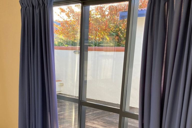 Photo of property in 2/6 Synagogue Lane, Nelson, 7010