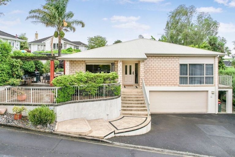 Photo of property in 20a Alison Street, Hamilton Lake, Hamilton, 3204